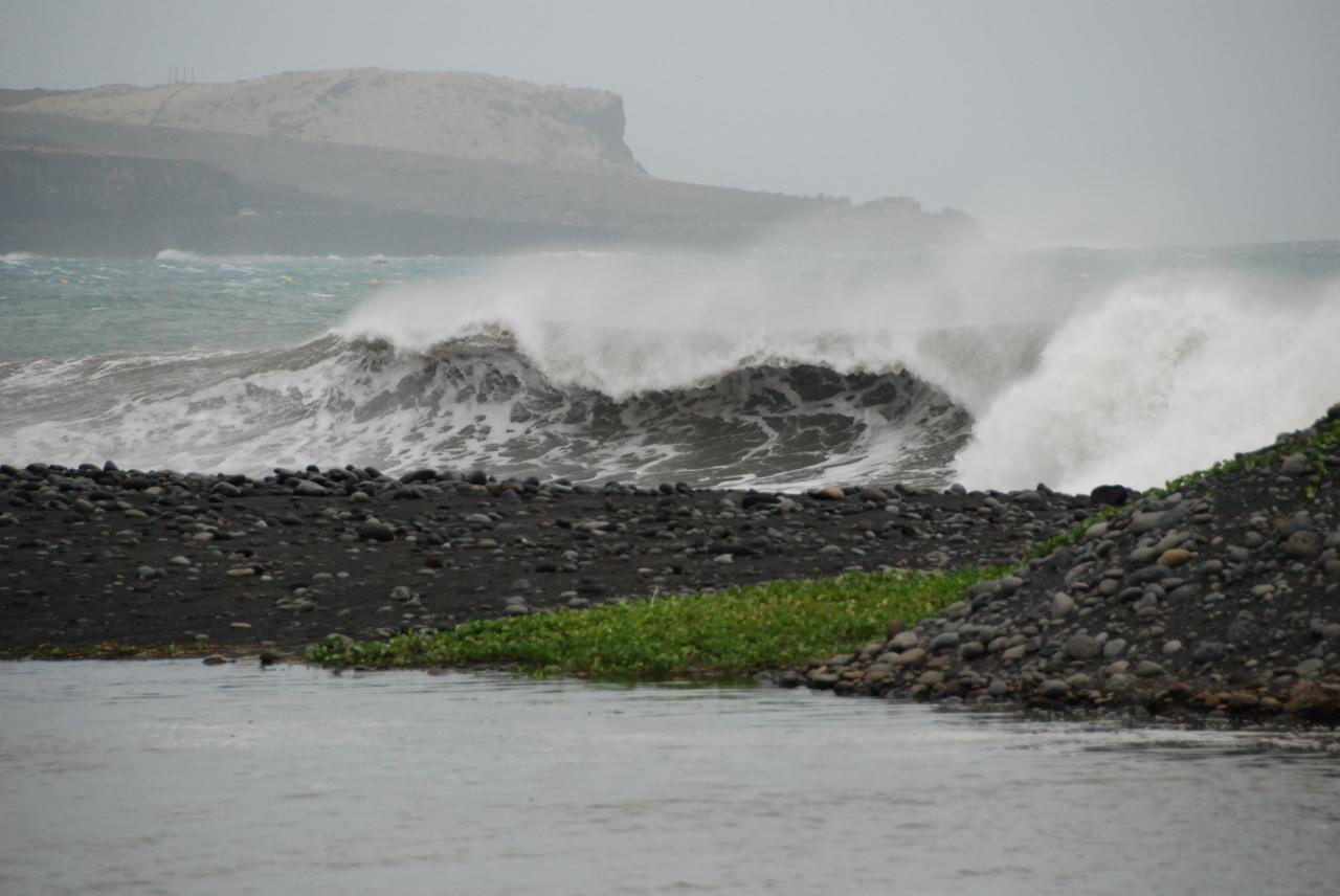 Houle cyclone Gaël 2009 D Helsens